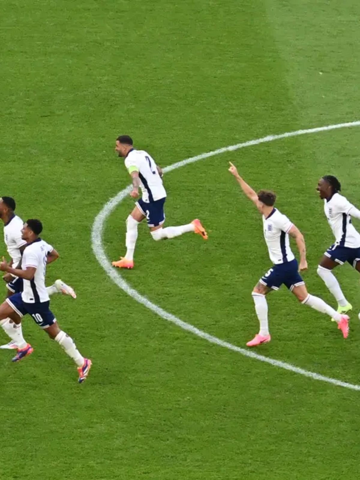 关于英格兰队伤愈复出，欧预赛或将迎来大逆转的信息