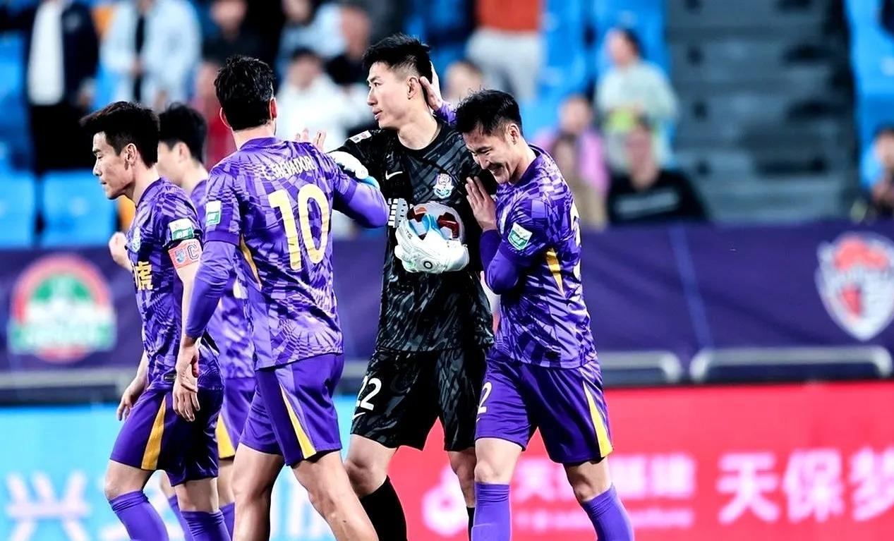 天津男篮内部困扰，需全队共同努力解决的简单介绍