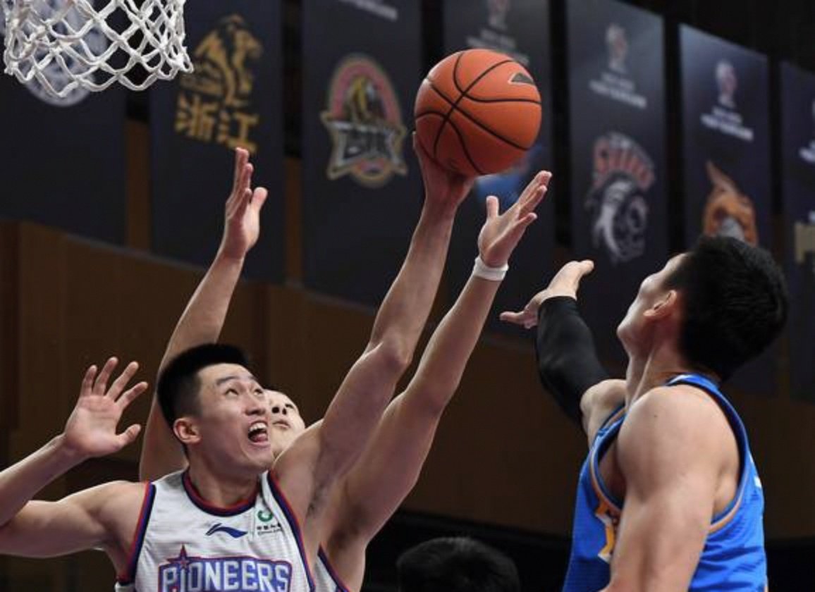 天津男篮内部困扰，需全队共同努力解决的简单介绍