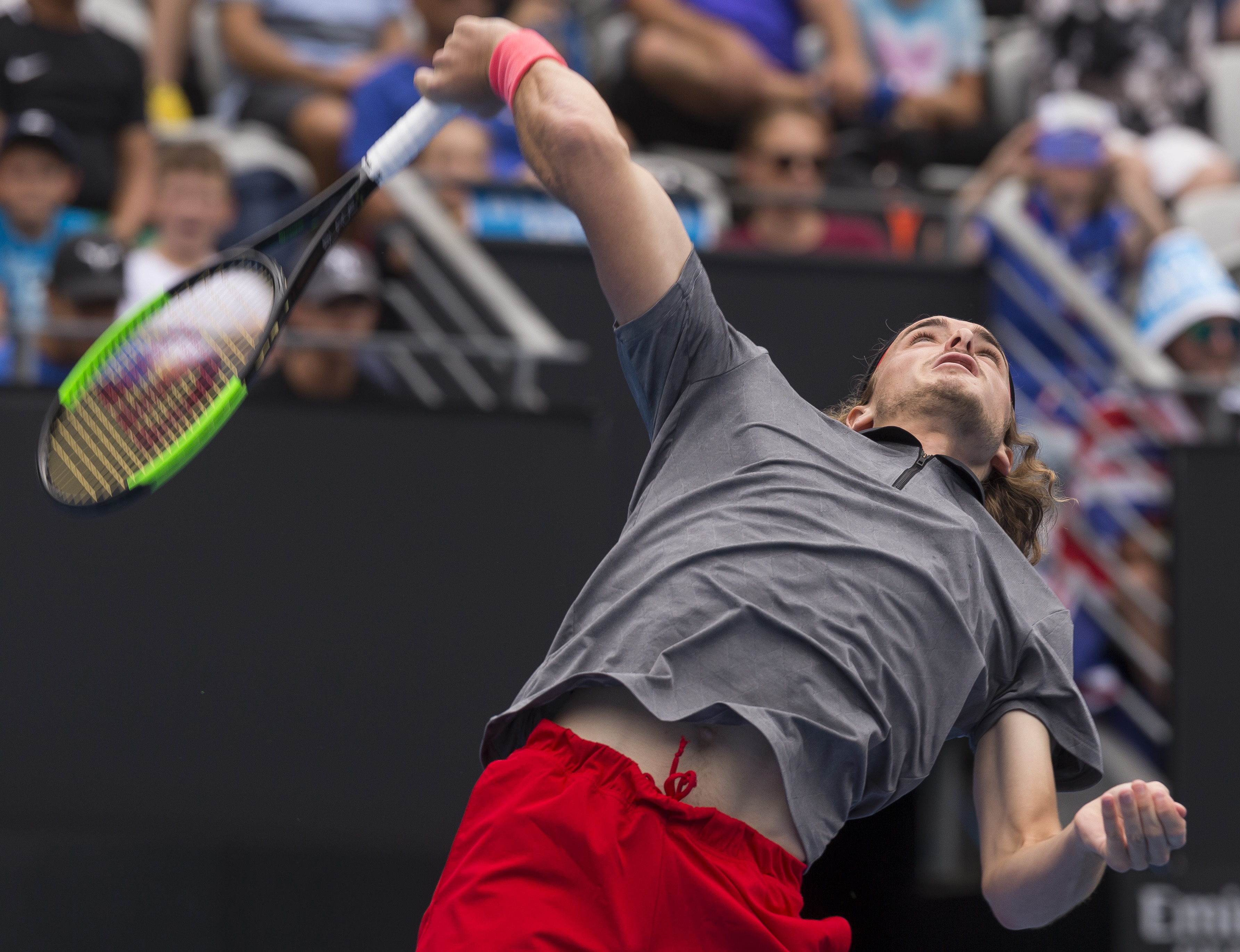 爱游戏tv-意大利网球队完胜澳大利亚网球队，西西帕斯高光表现的简单介绍