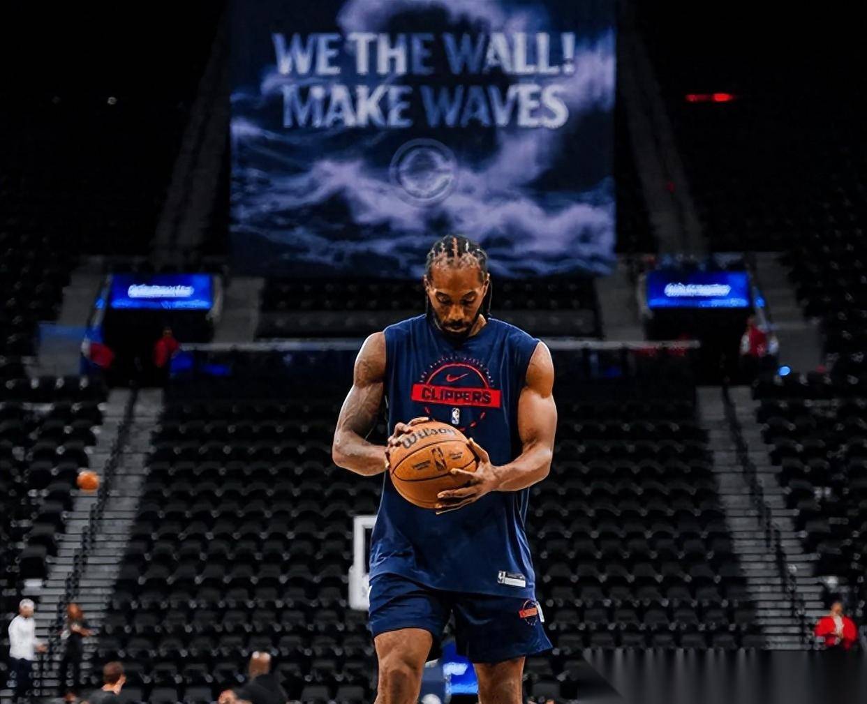 上海队横扫江苏队，伦纳德高光表现的简单介绍