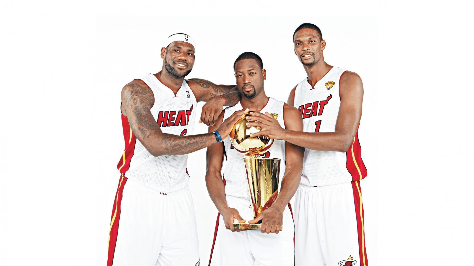 意甲焦点战之夜，武切维奇完美发挥，诠释何为决定性力量