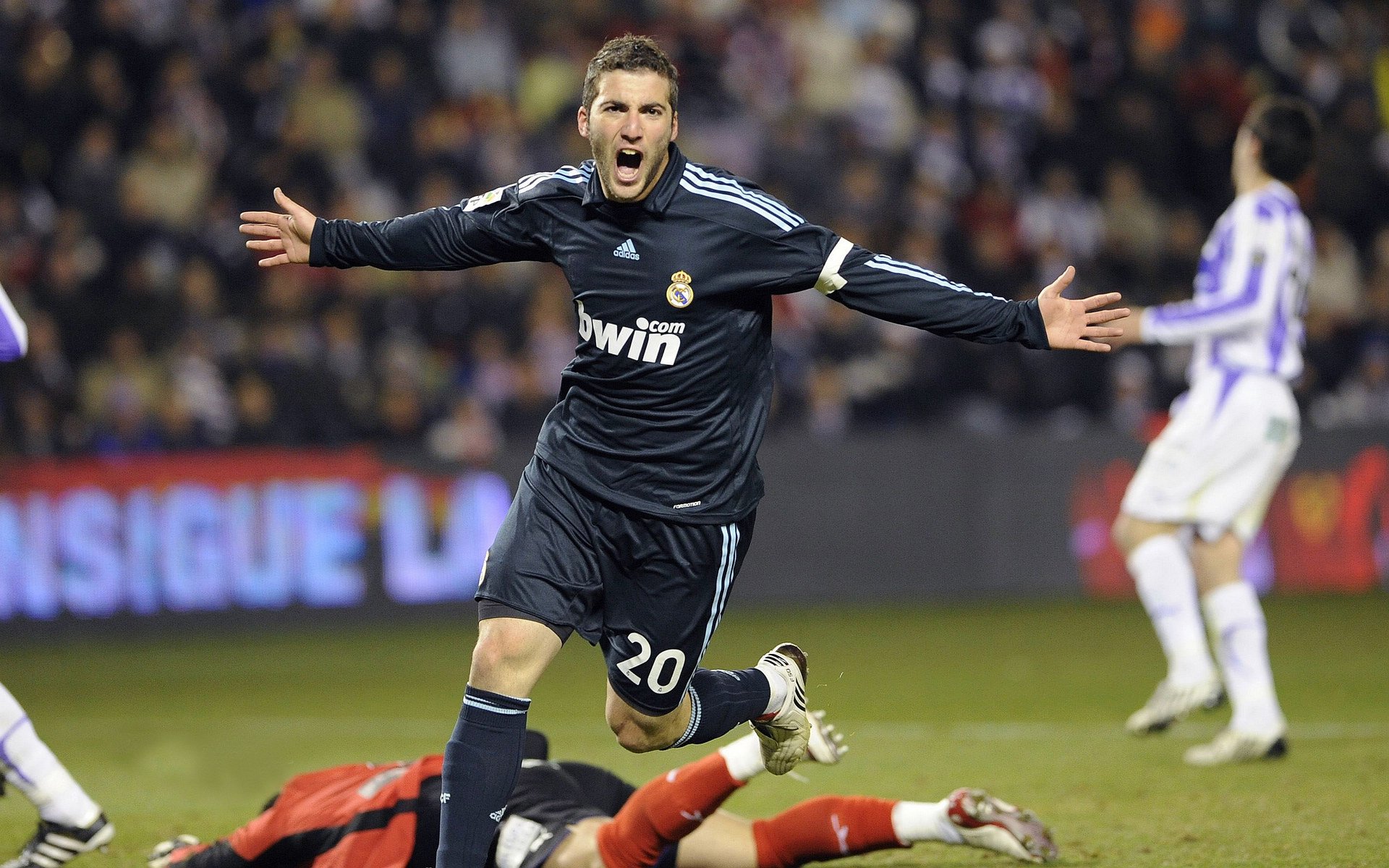 从山西到世界，当血拼精神遇上浓眉时刻—2026世界杯的东方启示